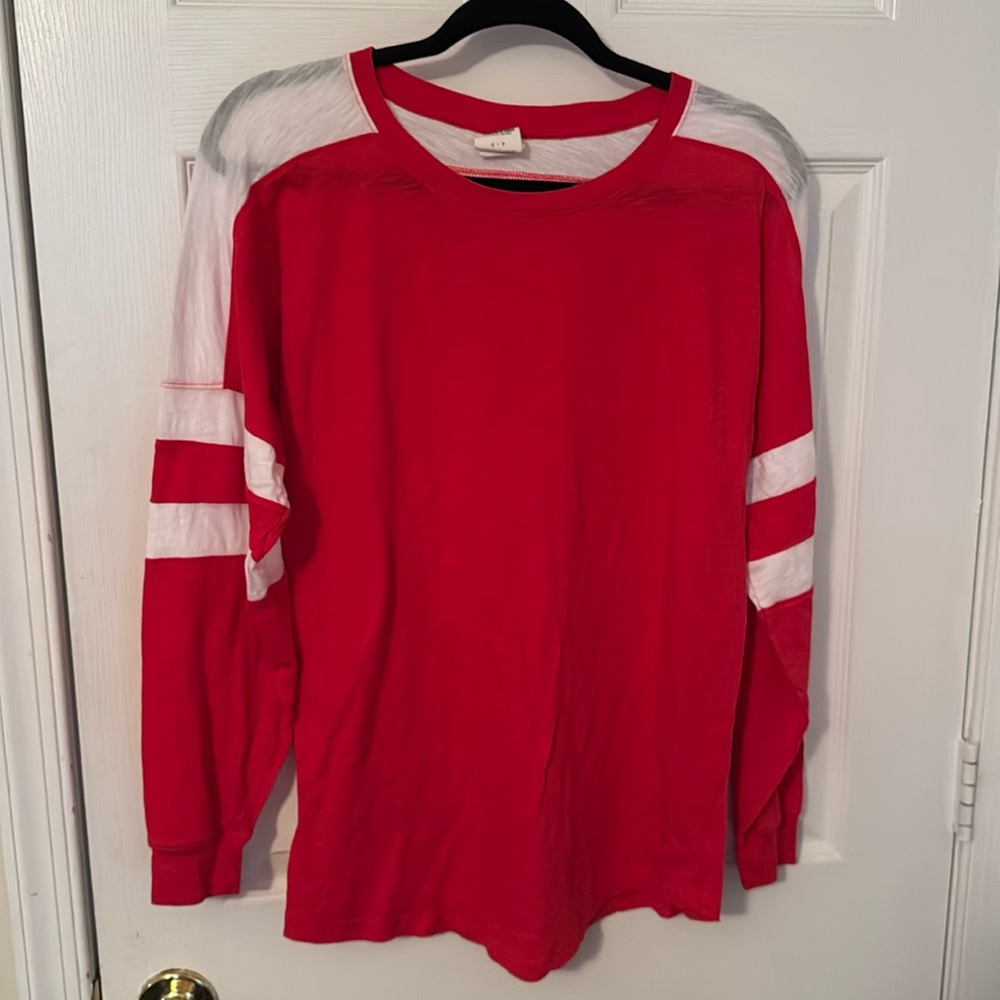 PINK Victoria’s Secret T-shirt Size S Color Red White